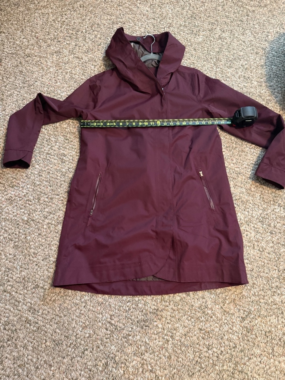 Luluemon Savasan Rain Jacket Size 10